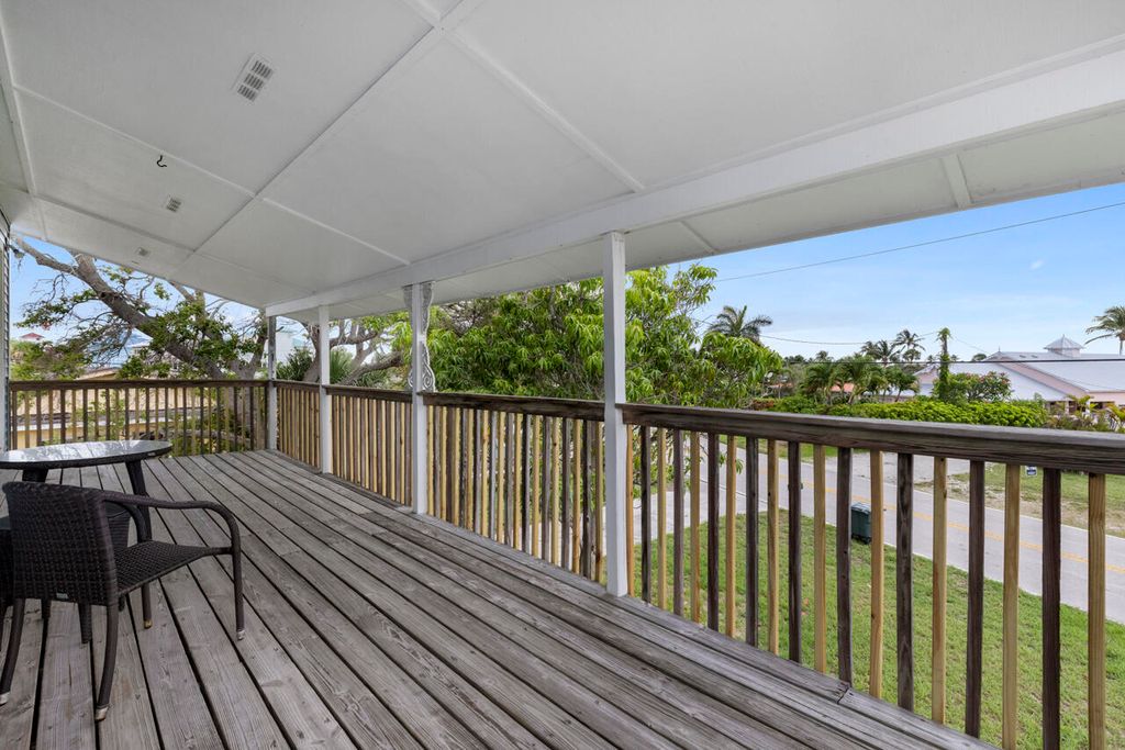 Photo of 1412 Bayshore Drive, Fort Pierce, FL 34949 (MLS # B26008656)