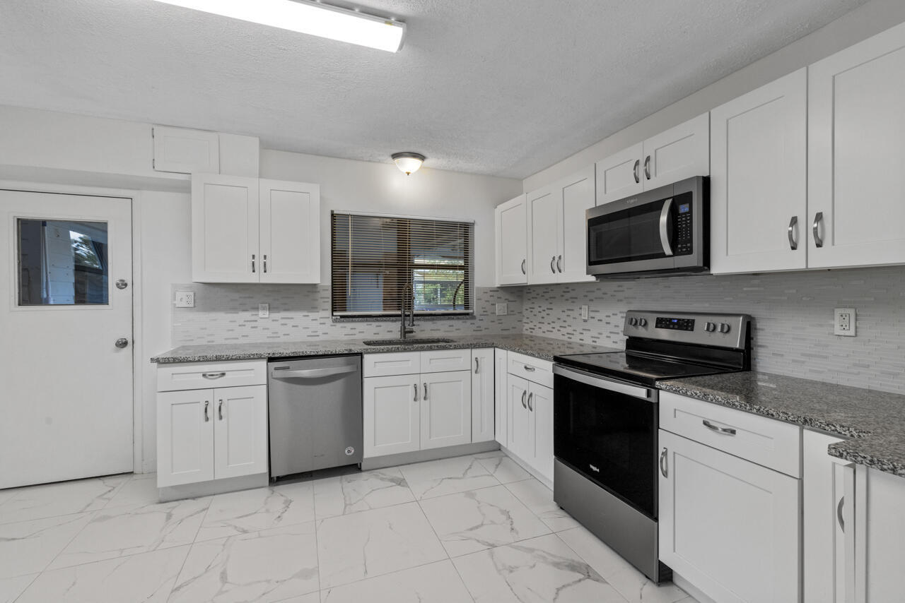 FT PIERCE BEACH SUBDIVISION - Residential Income