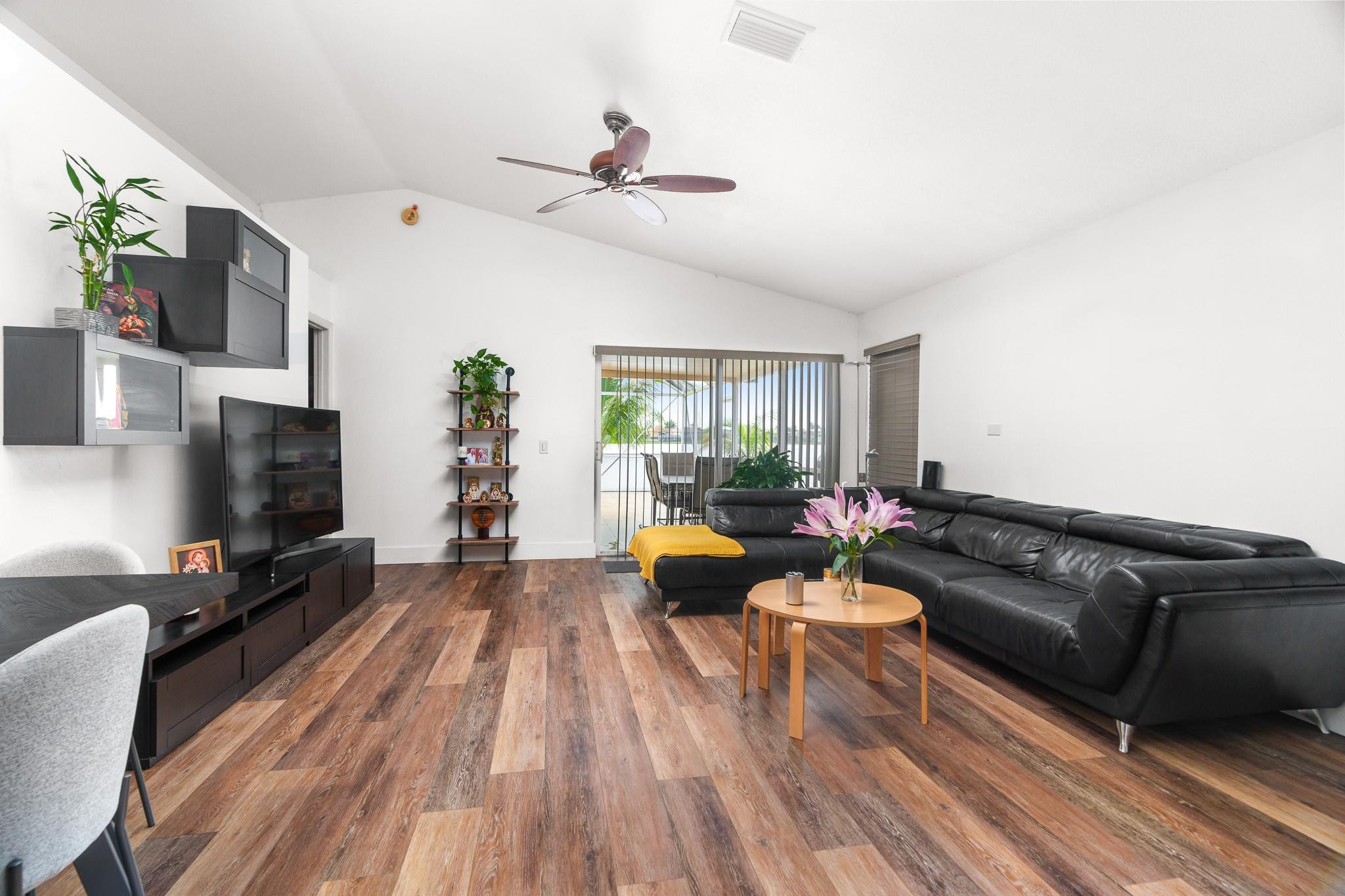 San Messina - Residential