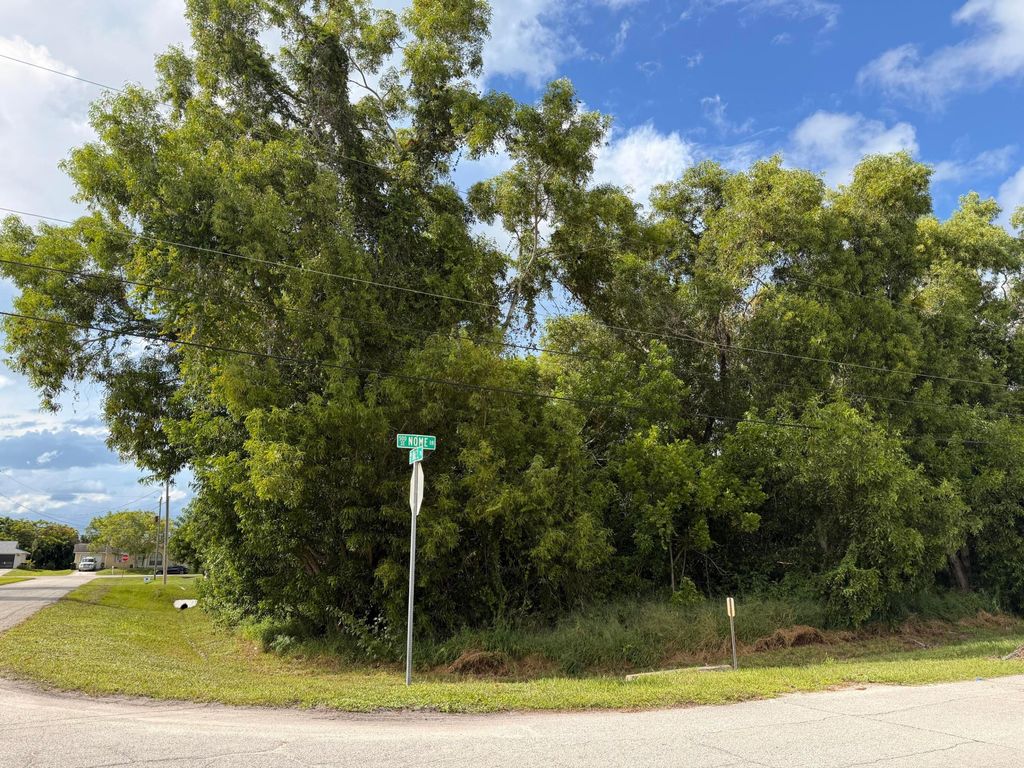 Photo of 574 SE Nome Drive, Port Saint Lucie, FL 34984 (MLS # B26014776)