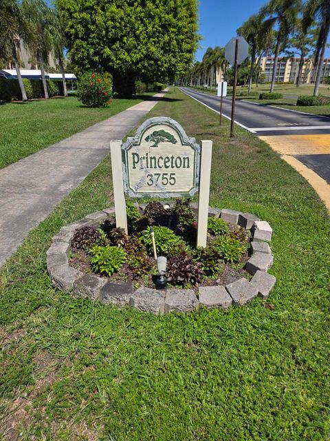 Tiny photo for 3755 Via Poinciana #108, Lake Worth, FL 33467 (MLS # B26006993)