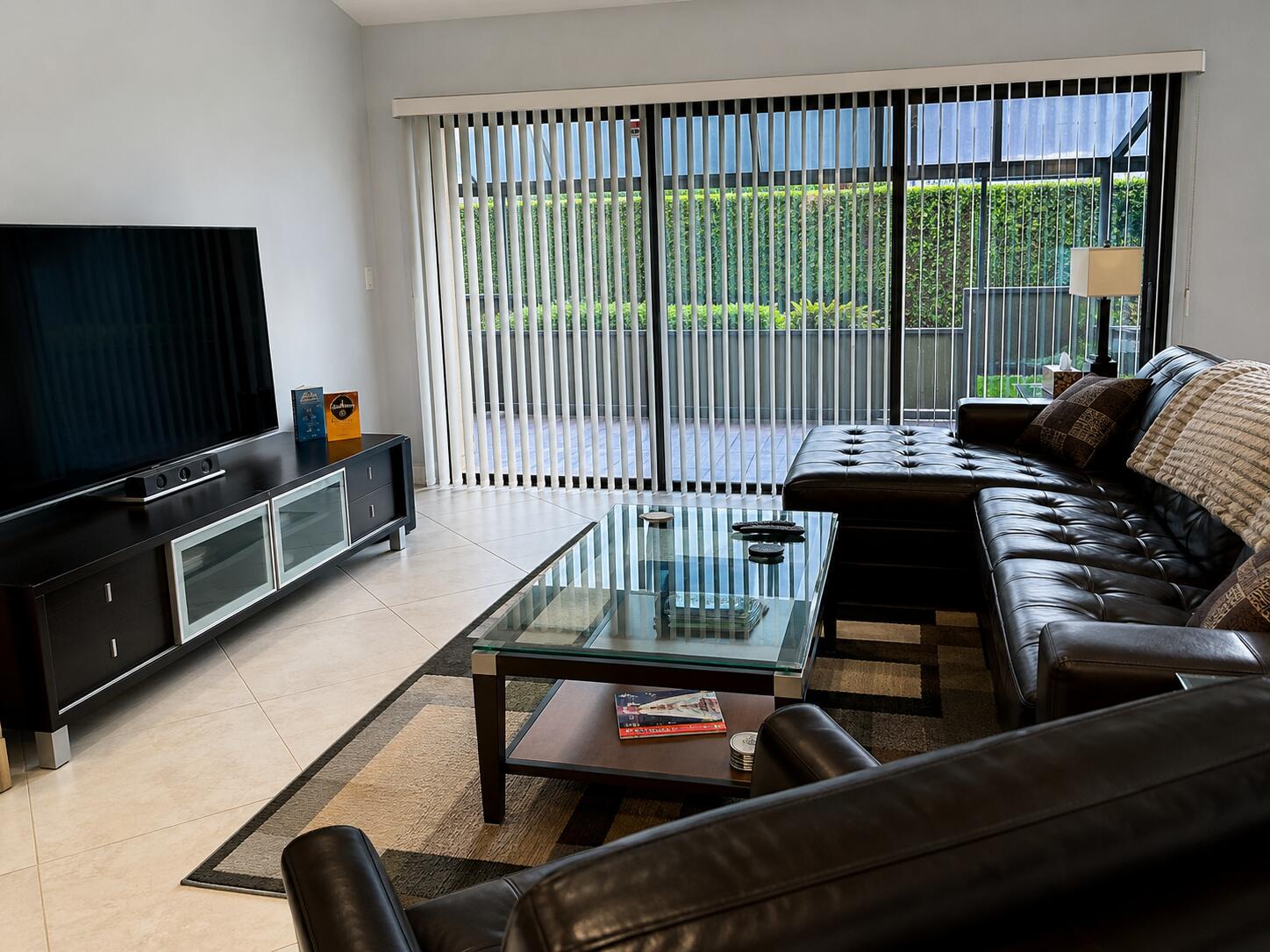 TRES VIDAS CONDO ONE - Residential Lease