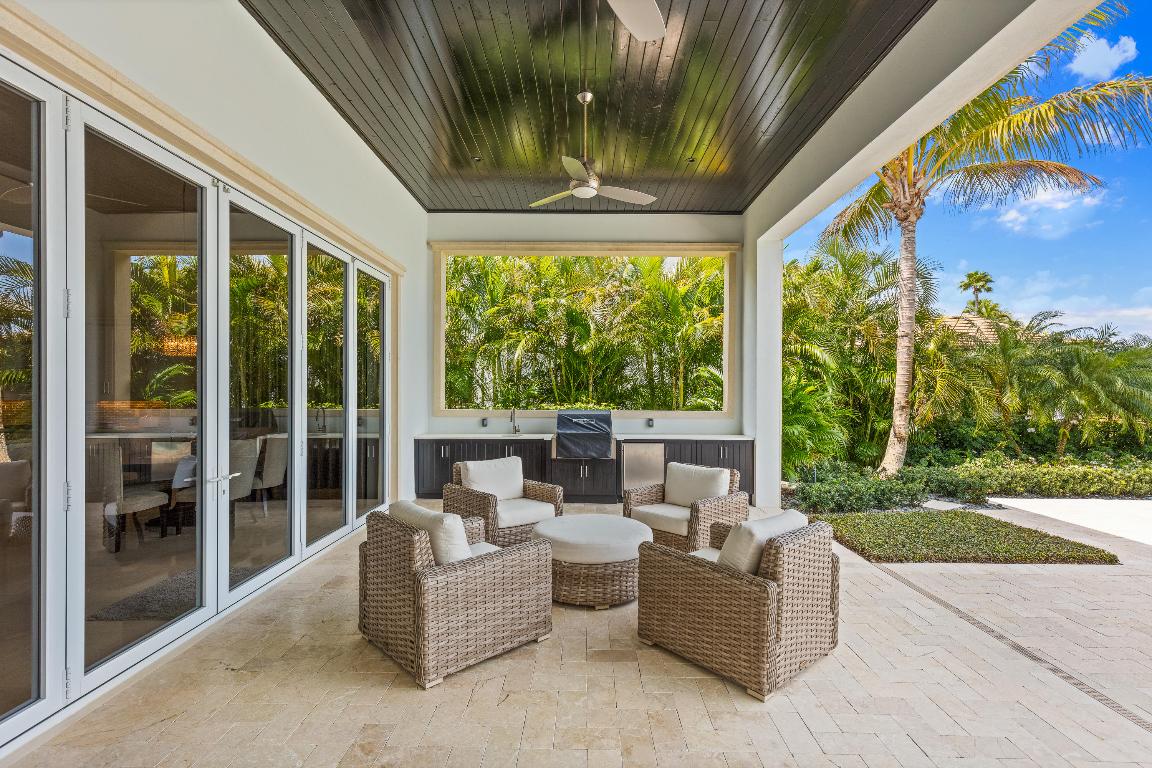 ADMIRALS COVE - Residential