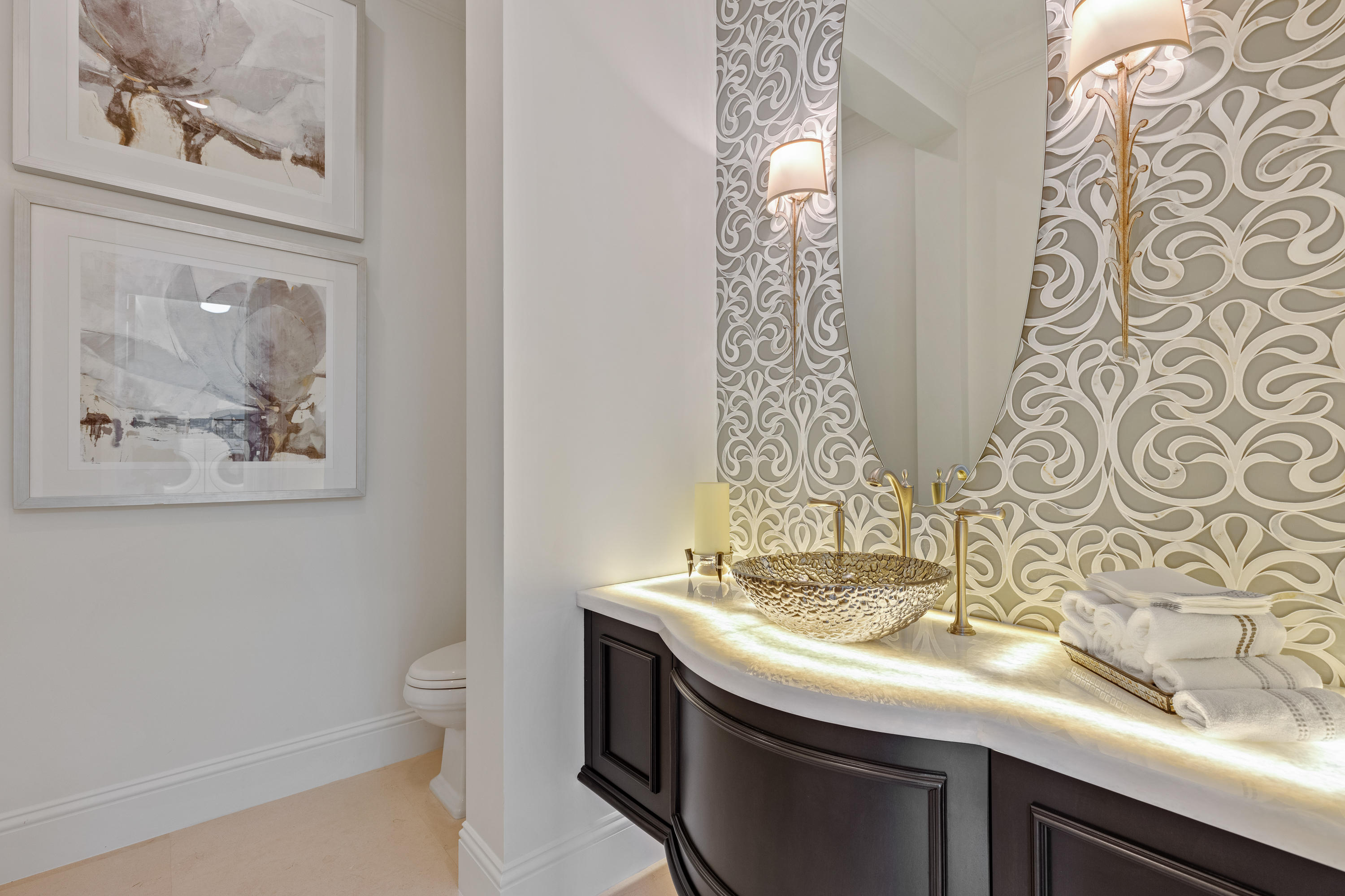 ADMIRALS COVE - Residential