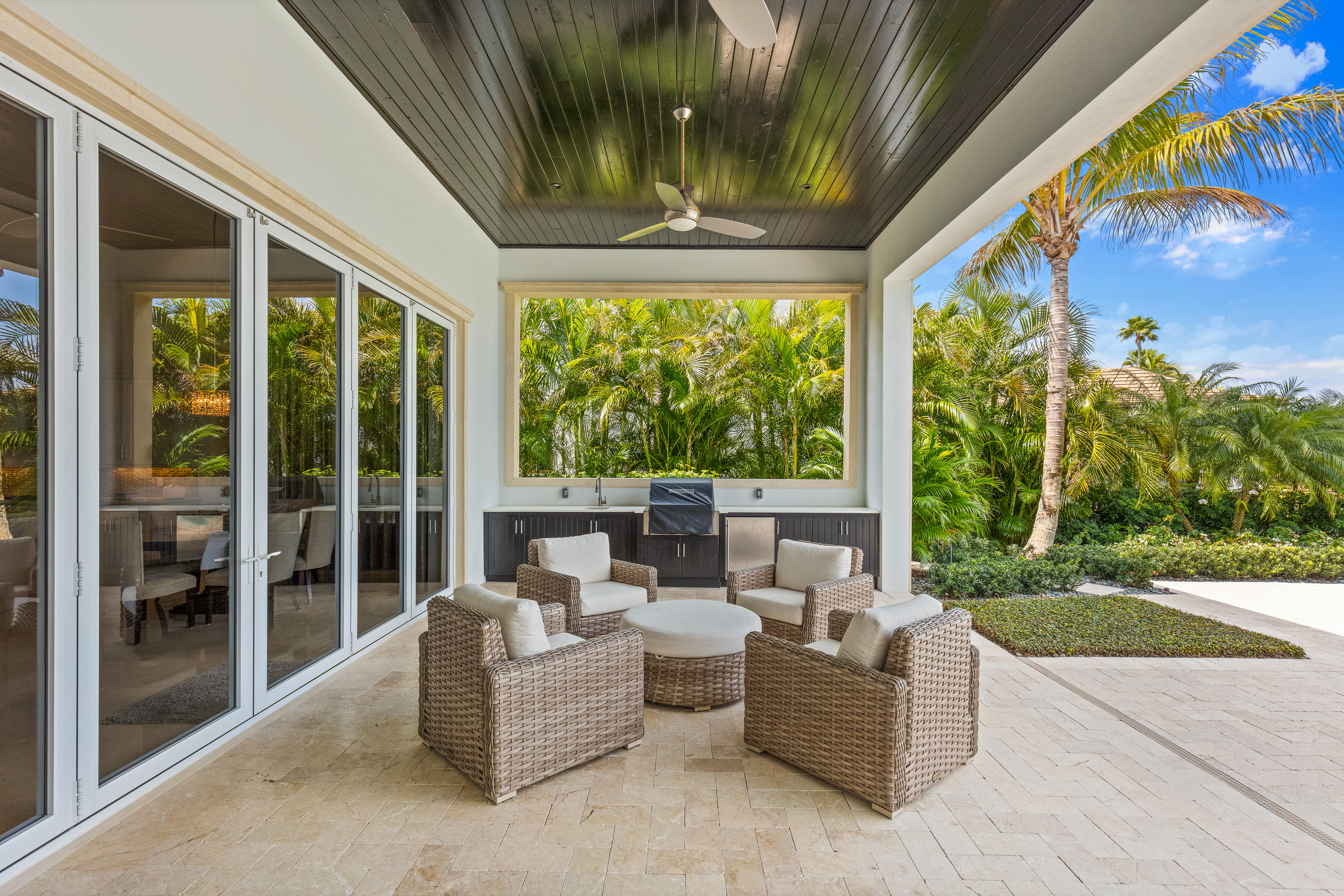 ADMIRALS COVE - Residential