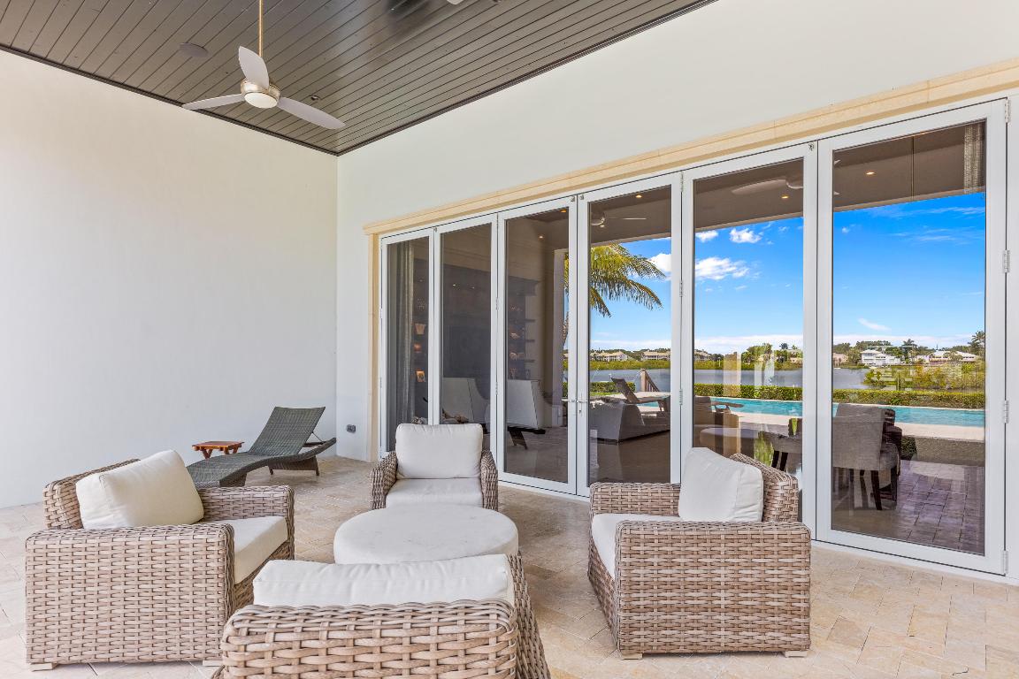 ADMIRALS COVE - Residential