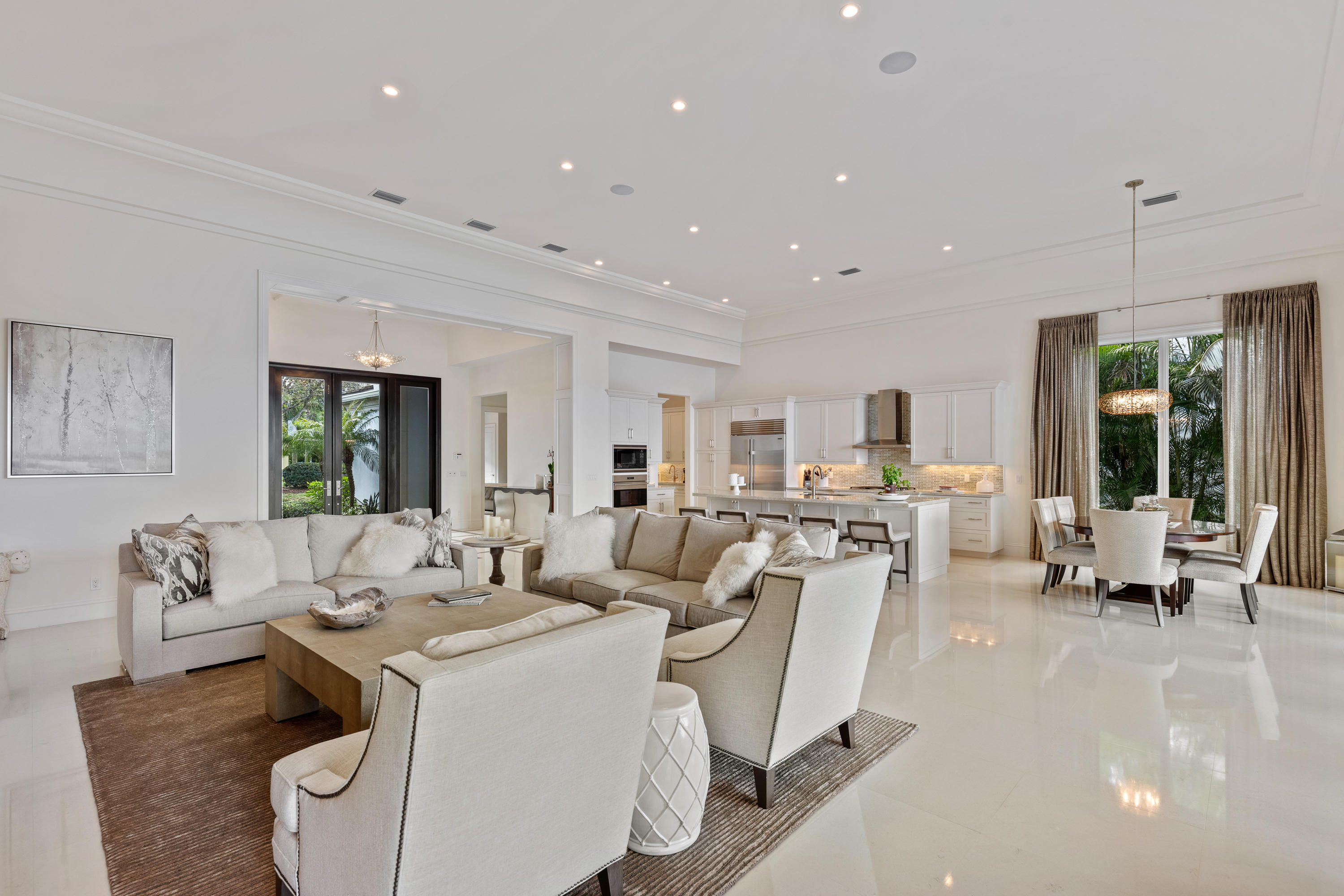 ADMIRALS COVE - Residential