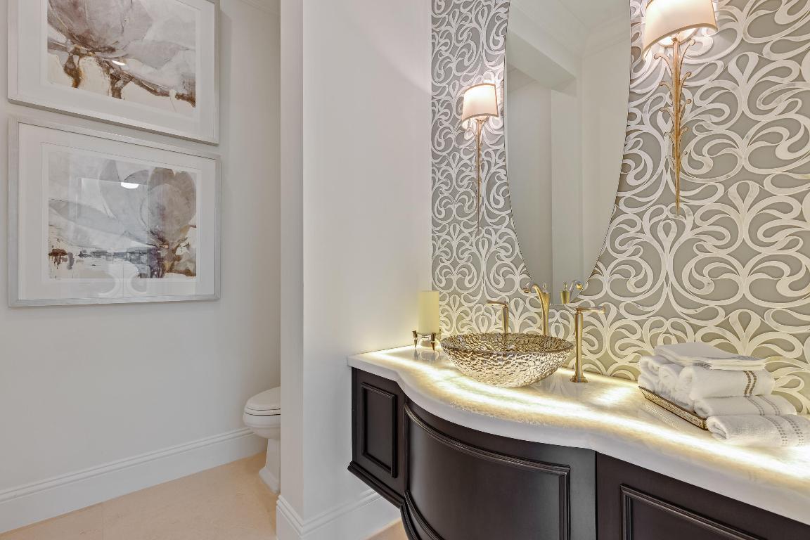 ADMIRALS COVE - Residential