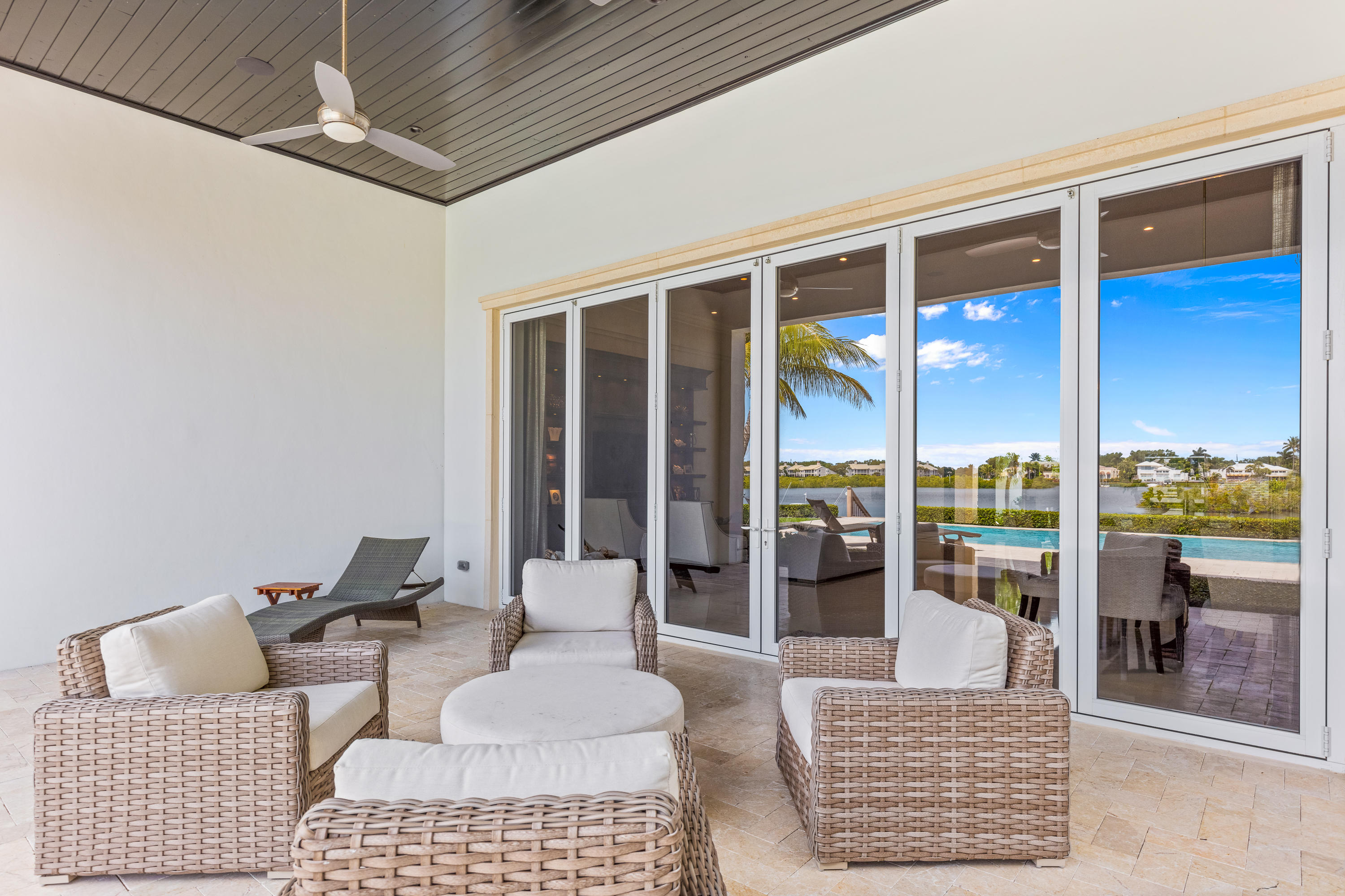 ADMIRALS COVE - Residential