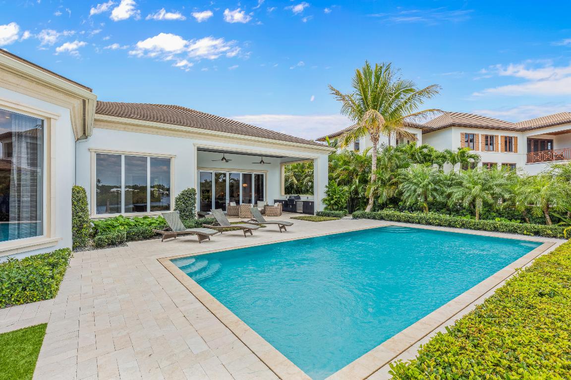 ADMIRALS COVE - Residential