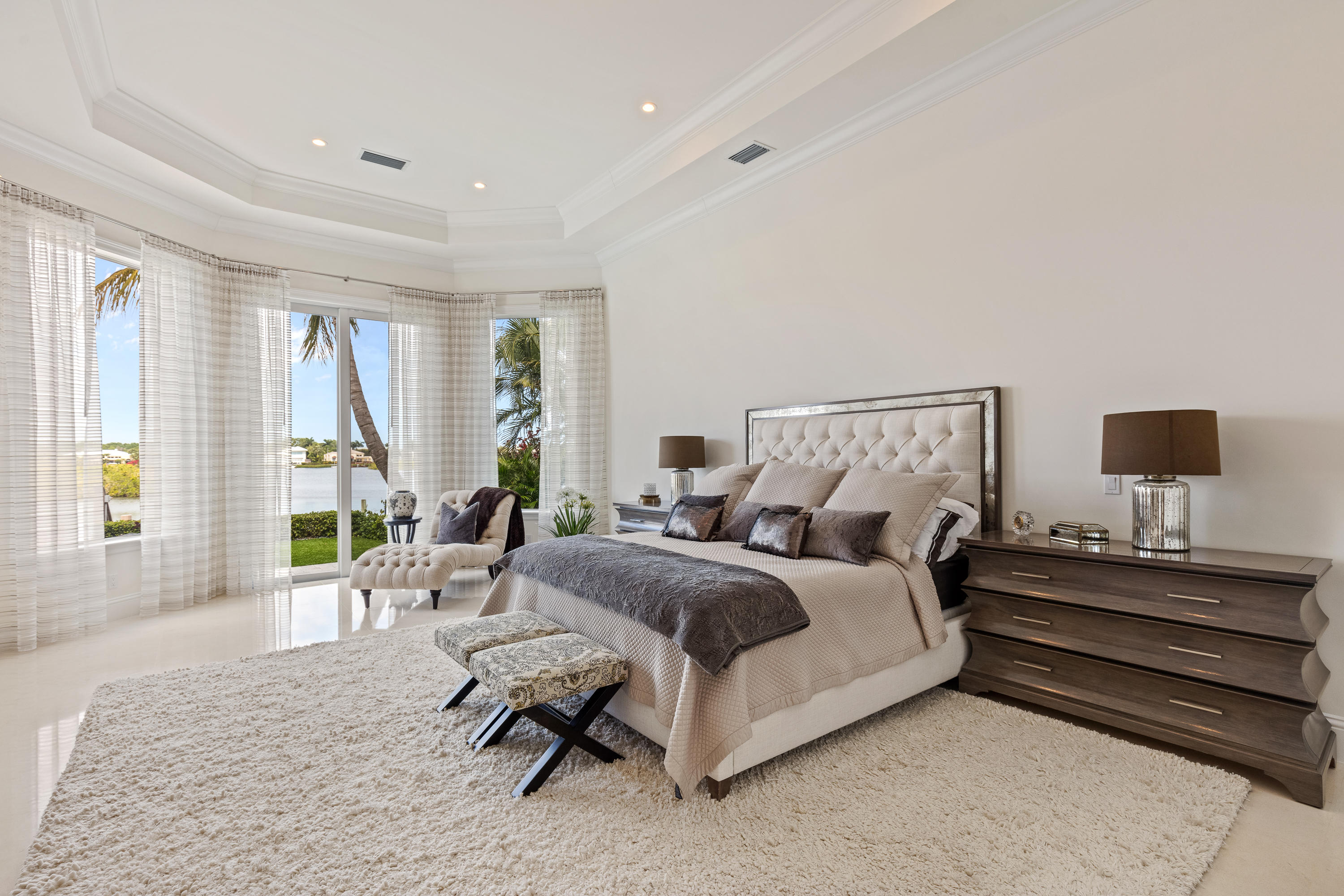 ADMIRALS COVE - Residential