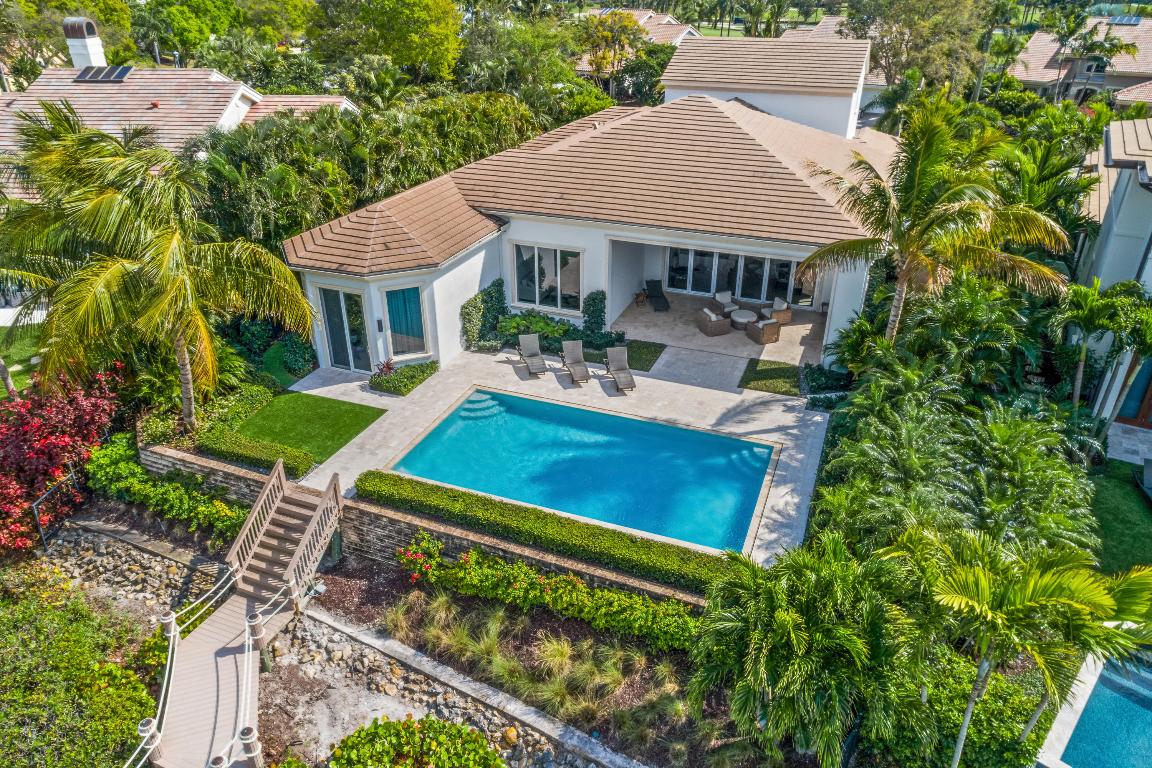 ADMIRALS COVE - Residential