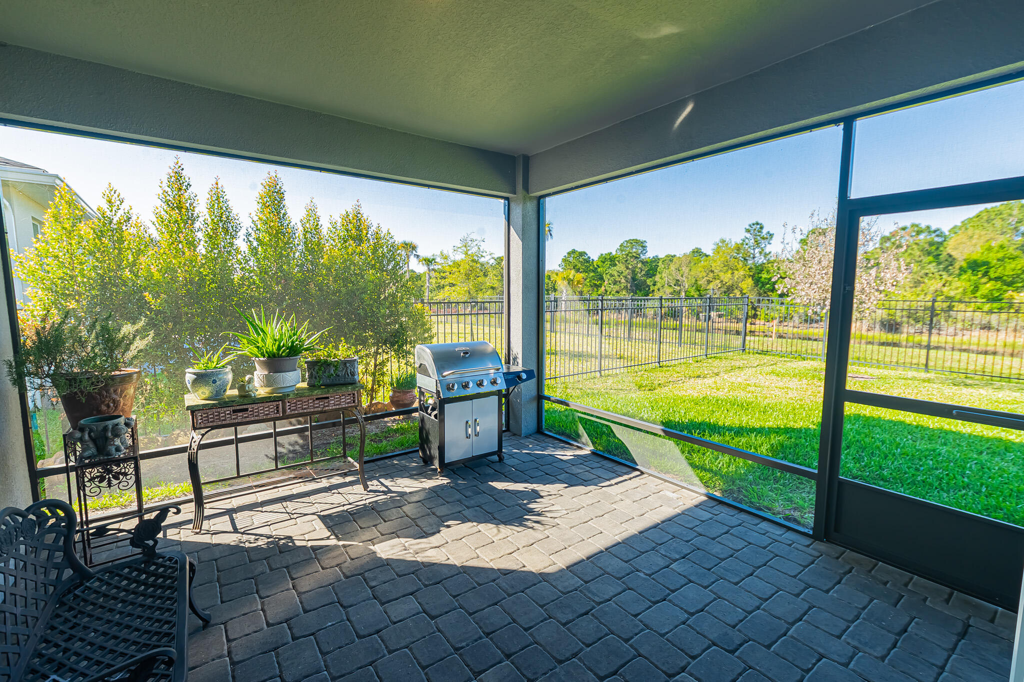 AZALEA - Residential