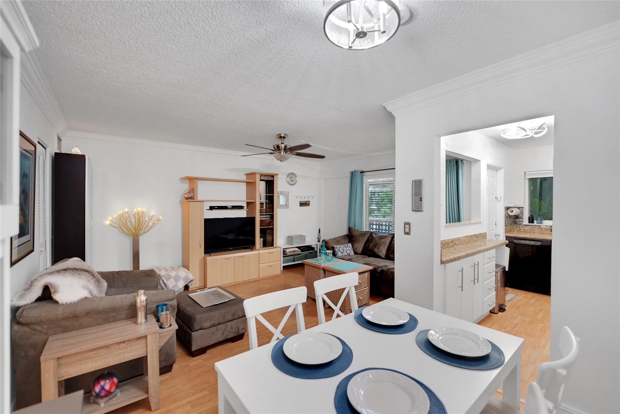 1425 Arthur St 214B