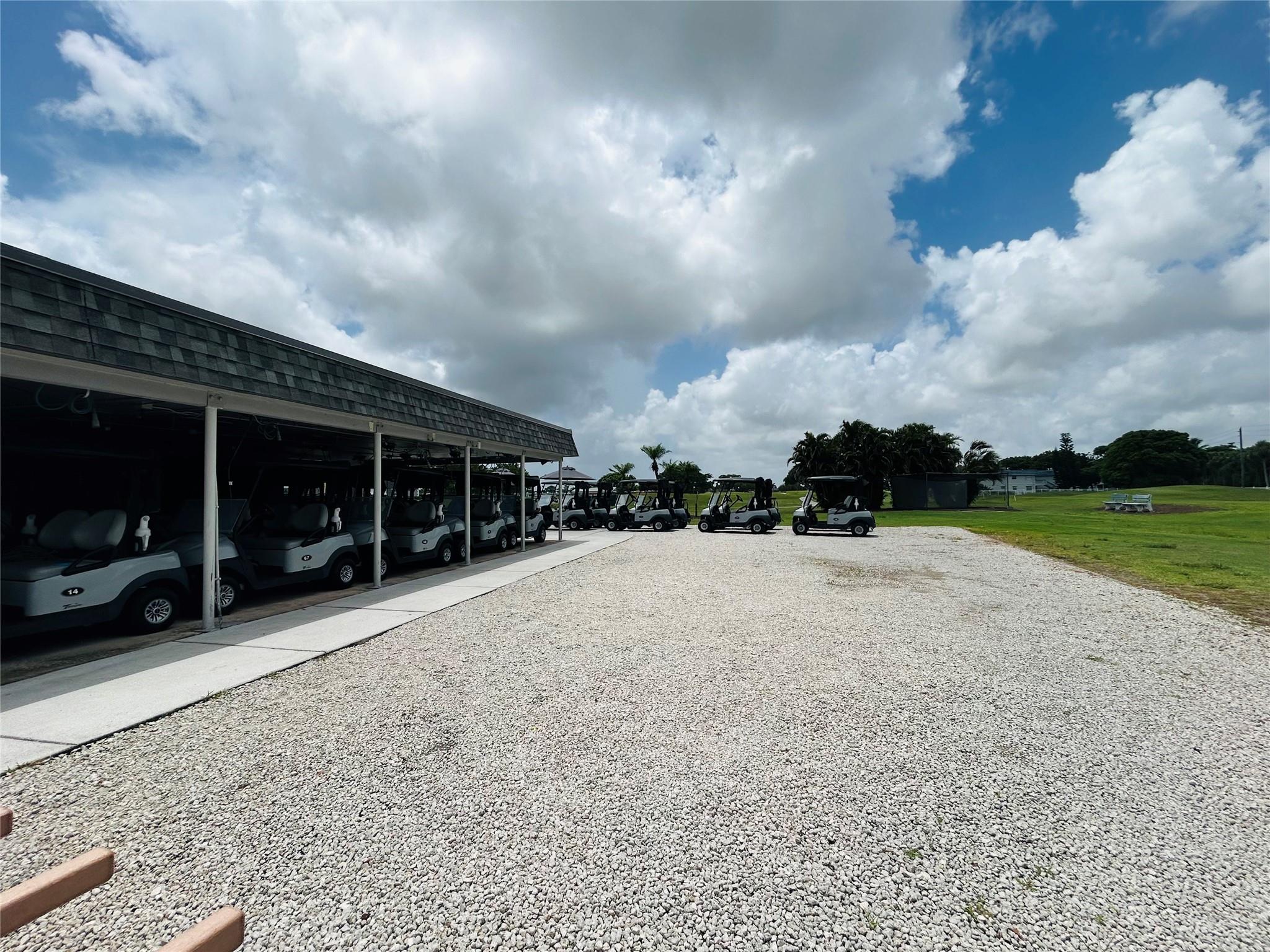 KINGS POINT - Residential