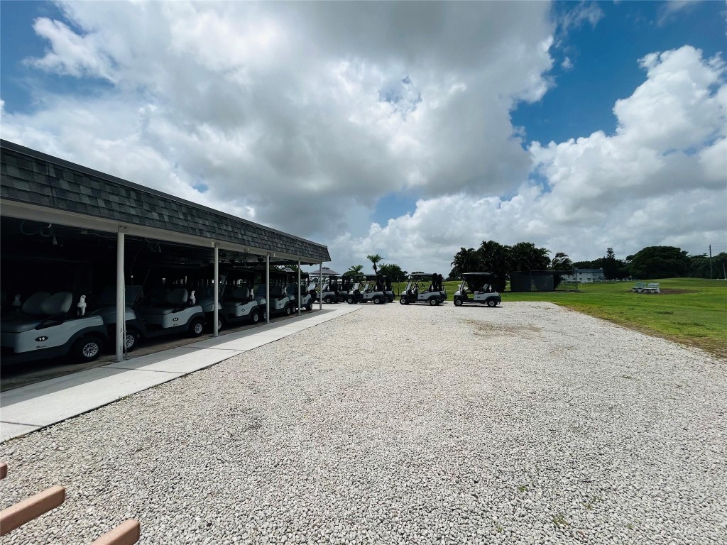 KINGS POINT - Residential