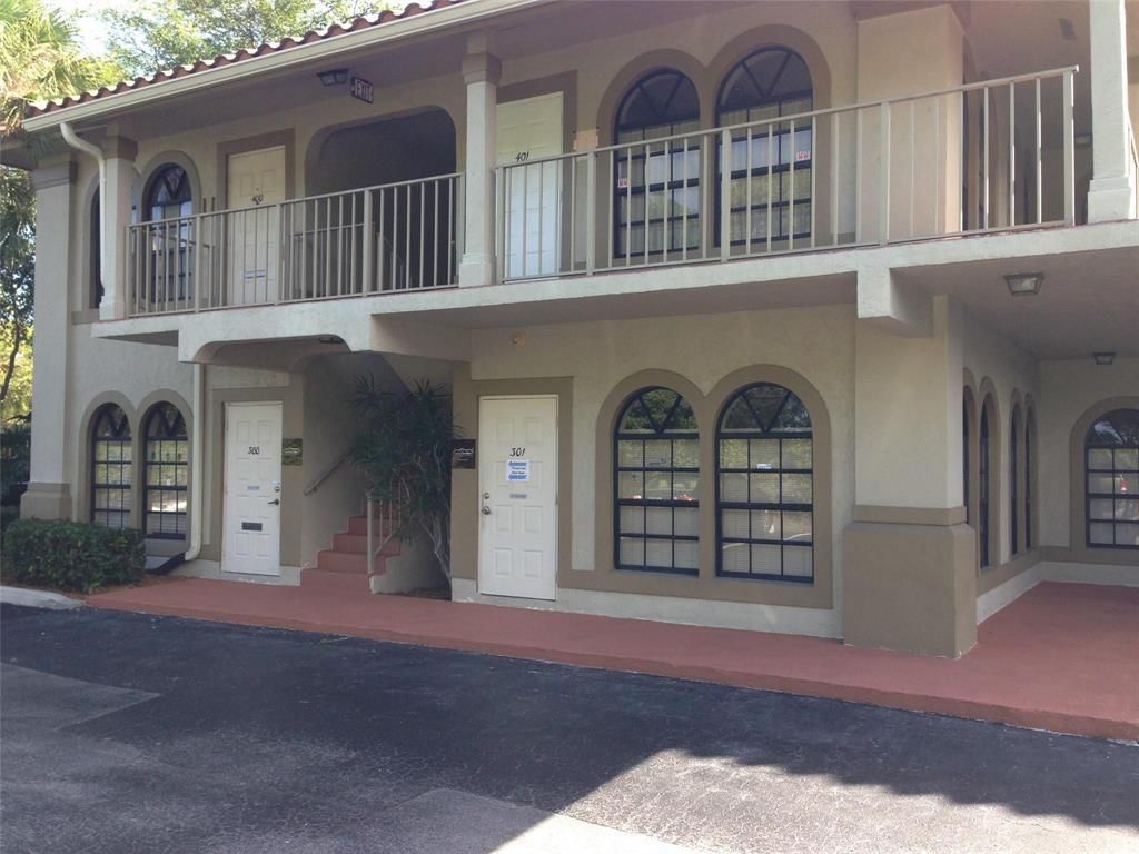 Photo of 6971 N Federal Highway #W204, Boca Raton, FL 33487 (MLS # B26023072)