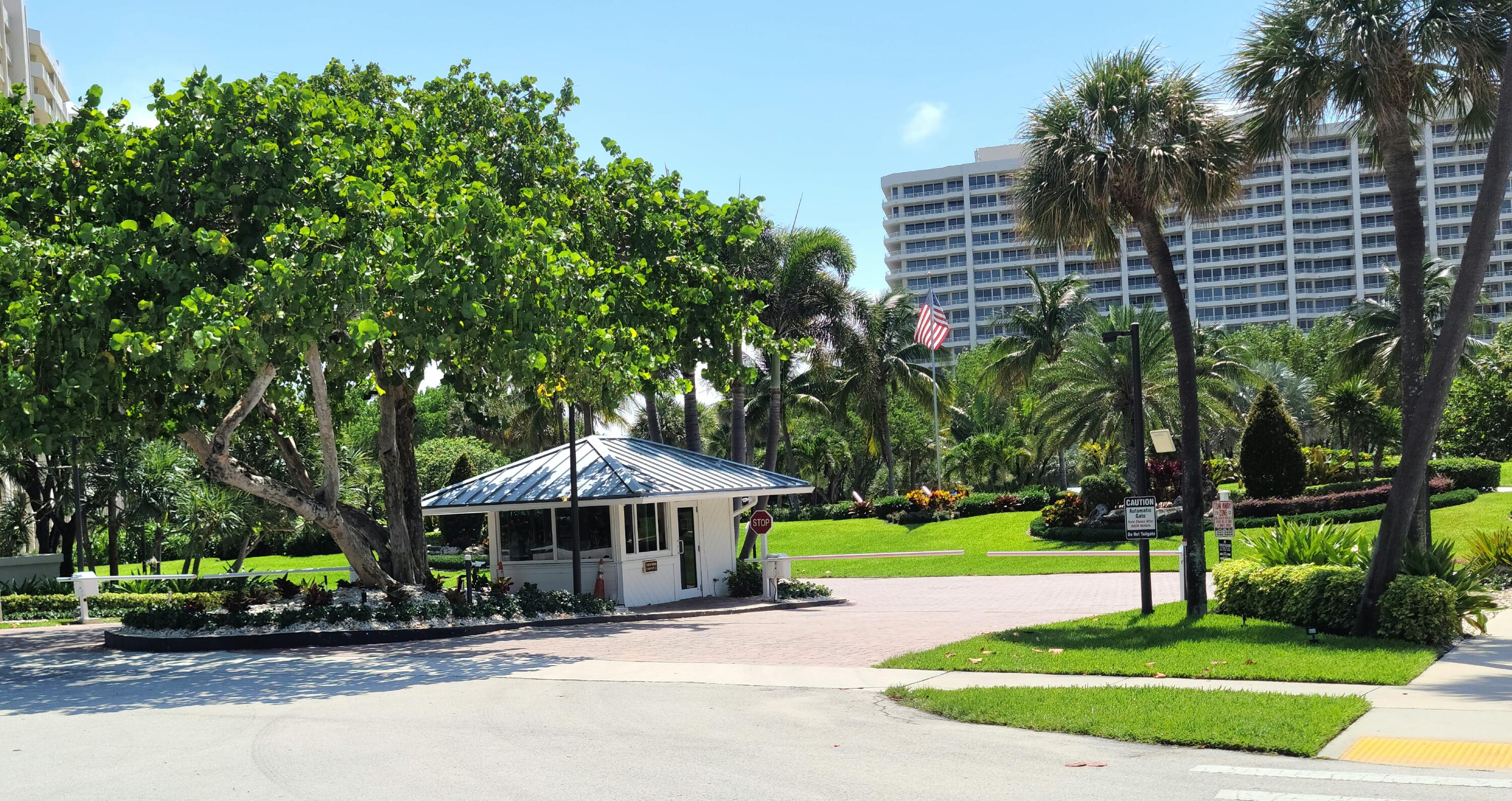 SEA RANCH CLUB OF BOCA - Residential