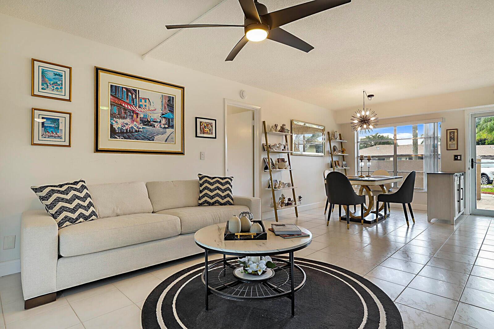 13771 Via Aurora A, Delray Beach, FL, 33484/$235,000 4 13771 Via Aurora A