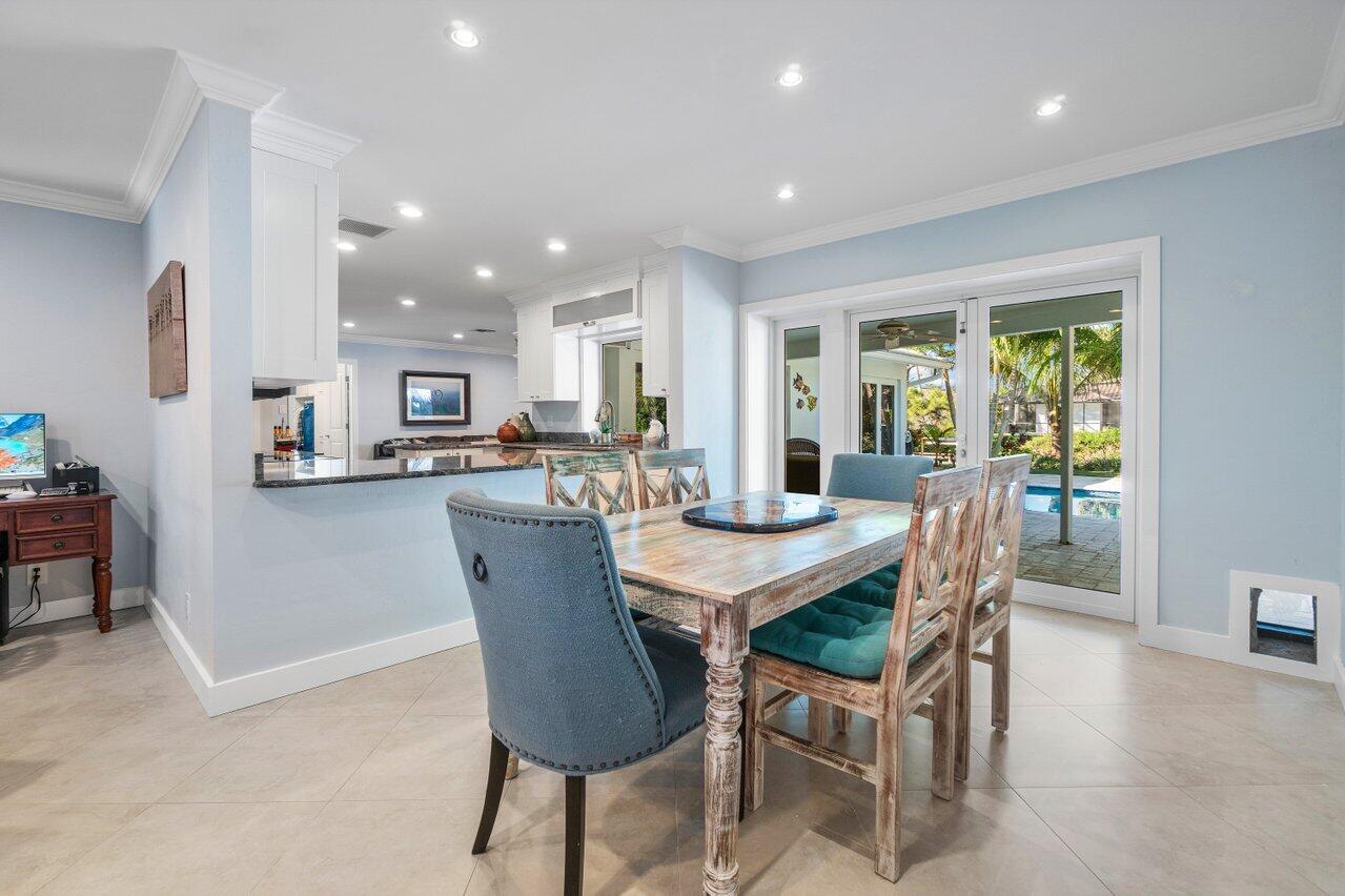 605 NW 10th Court