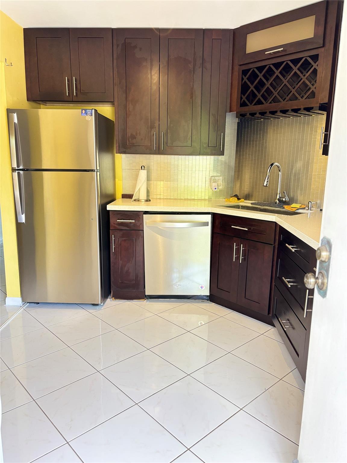 INVERRARY - Residential Lease