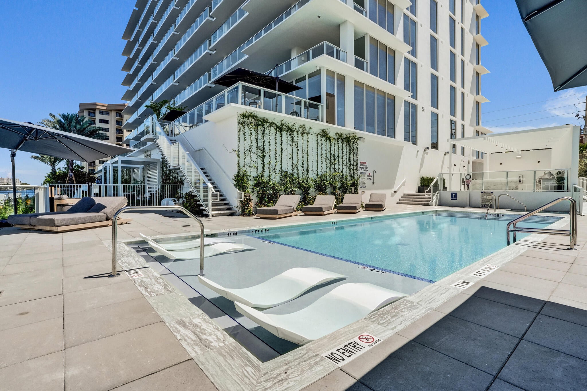 407 N Riverside Dr # 203, Pompano Beach, FL, 33062, USA, 2 Bedrooms Bedrooms, ,2 BathroomsBathrooms,Condo,Active,407 N Riverside Dr # 203,B26017068