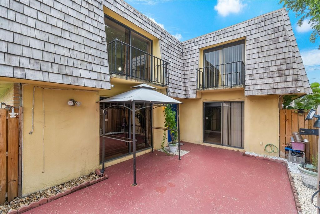 Photo of 216 Lake Arbor Drive, Palm Springs, FL 33461 (MLS # F10456754)