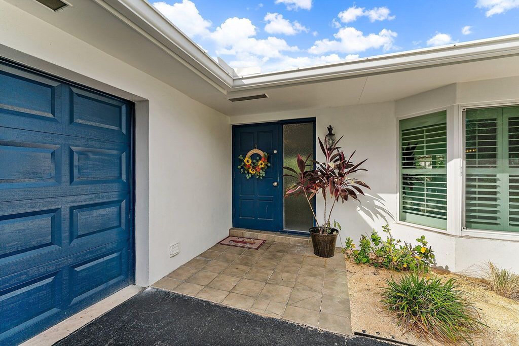 Photo of 298 Country Club Drive, Tequesta, FL 33469 (MLS # R10933848)