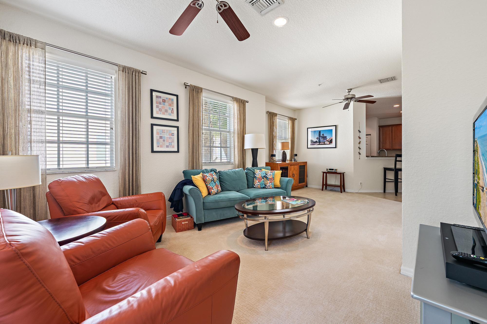 SANDPIPER COVE AT BOTANICA CONDO - Residential