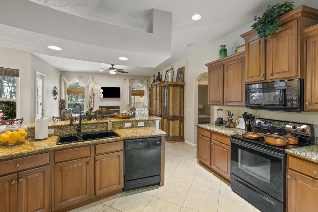 Photo of 598 SW Baoy Avenue, Port Saint Lucie, FL 34953 (MLS # R10996169)