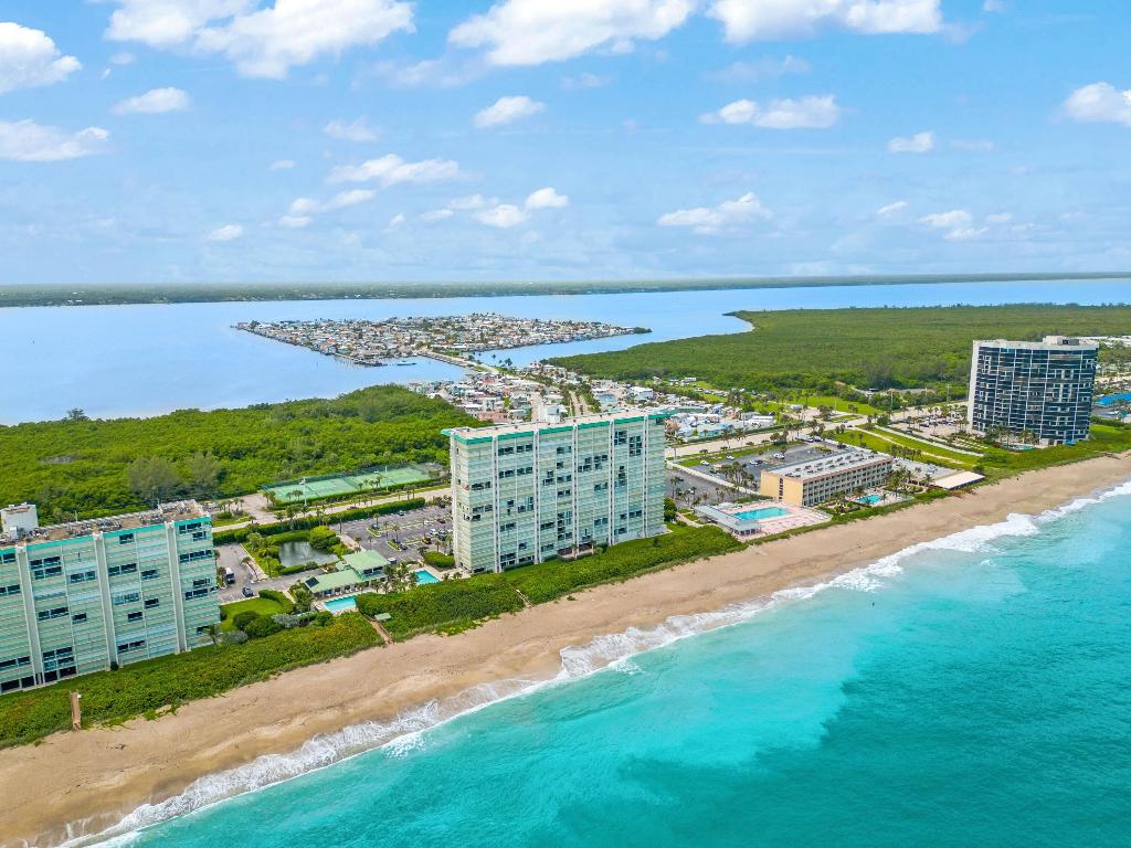 OCEANA OCEANFRONT CONDOMINIUM II - Residential