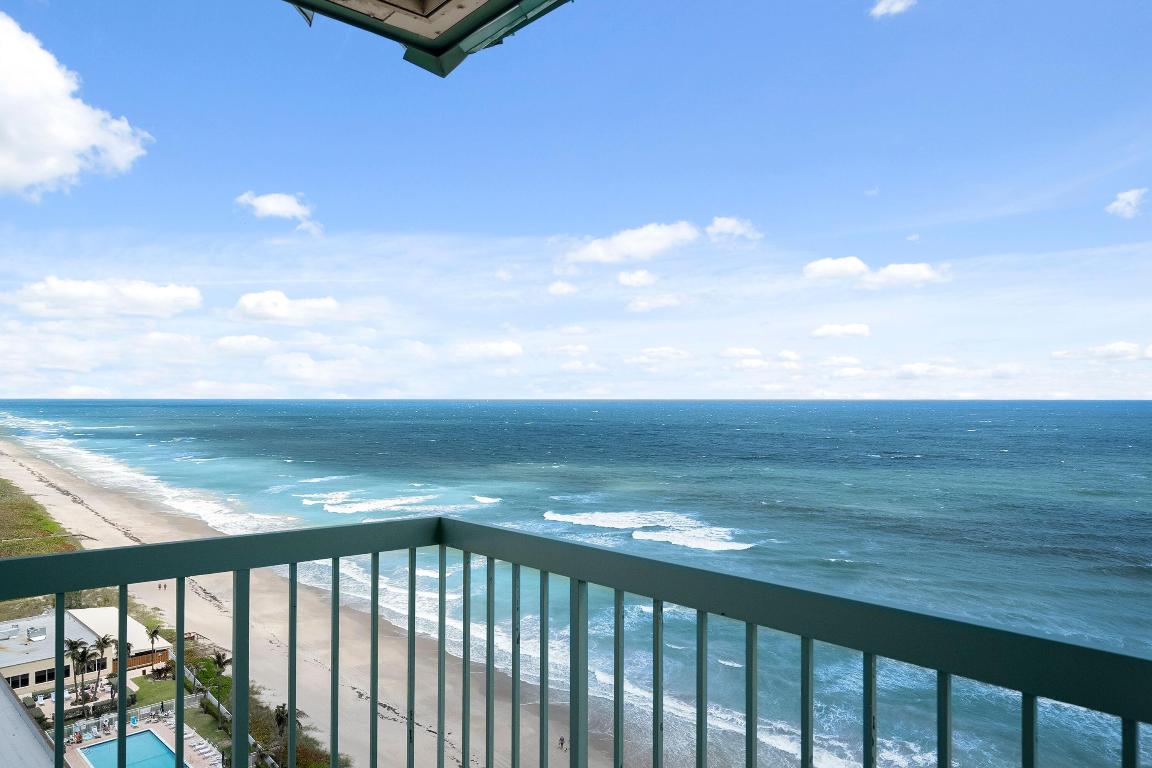 OCEANA OCEANFRONT CONDOMINIUM II - Residential