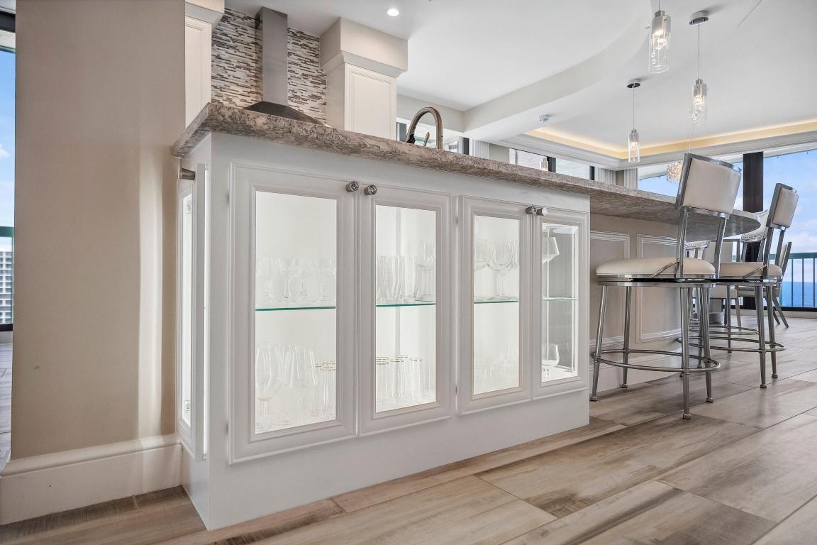 OCEANA OCEANFRONT CONDOMINIUM II - Residential