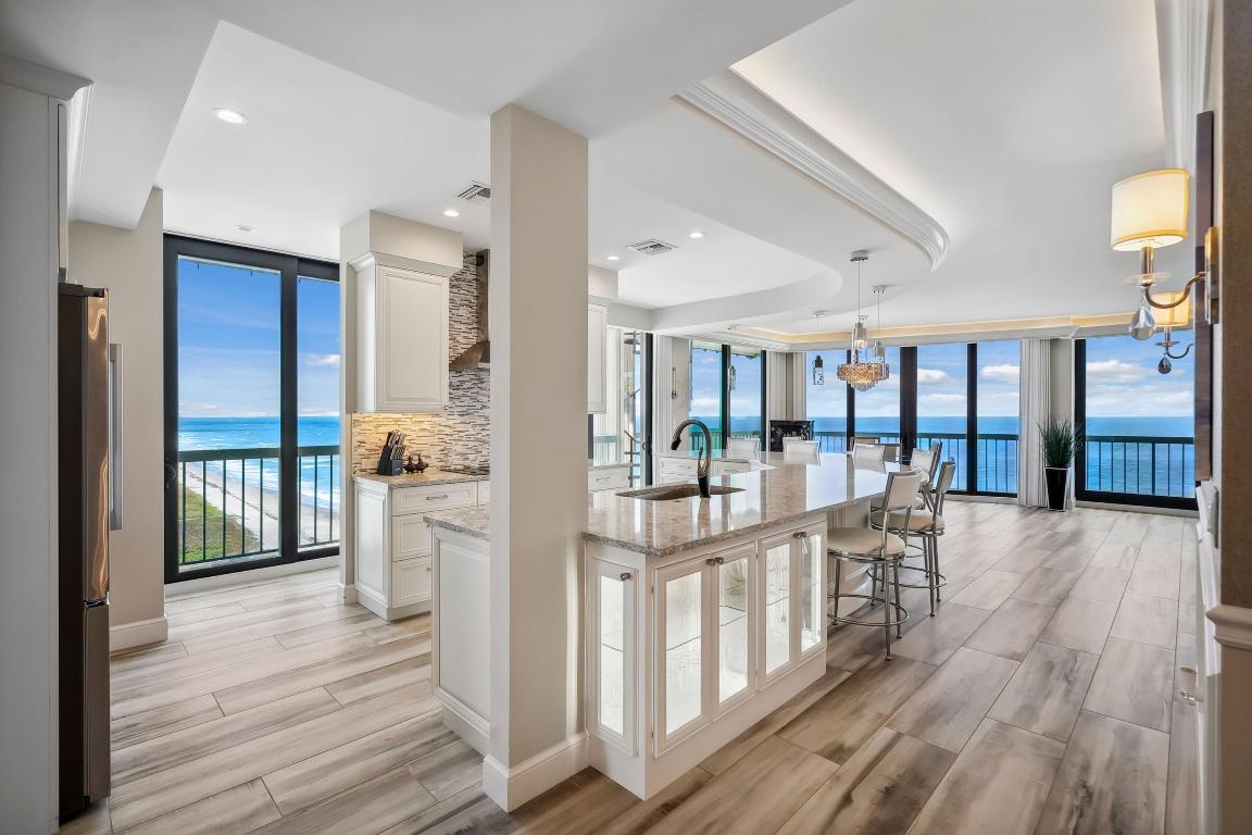 OCEANA OCEANFRONT CONDOMINIUM II - Residential