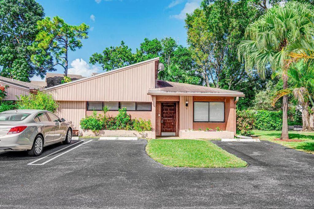 Photo of 166 Sparrow Drive #1b, Royal Palm Beach, FL 33411 (MLS # R11127322)