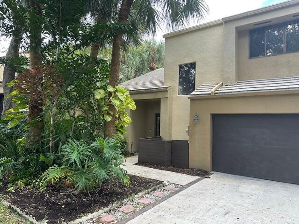 Photo of 755 Saint Albans Drive, Boca Raton, FL 33486 (MLS # R11030770)