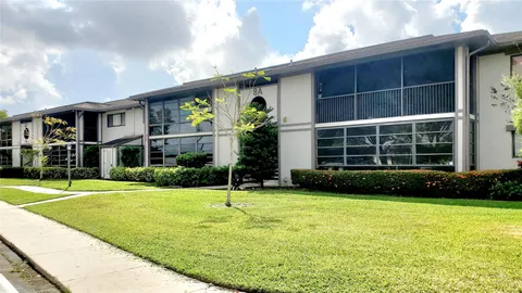 9759 W Mcnab Rd Unit 213, Tamarac, FL 33321 - MLS#: F10495256