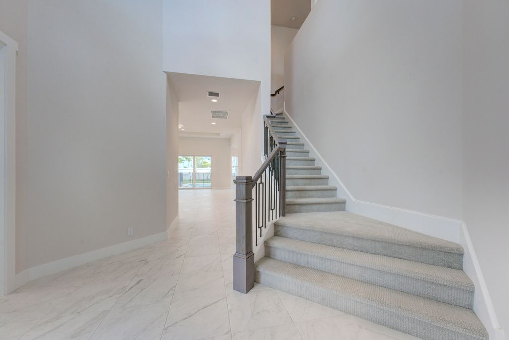 Photo of 9300 Crestview Circle, Palm Beach Gardens, FL 33412 (MLS # R10939221)