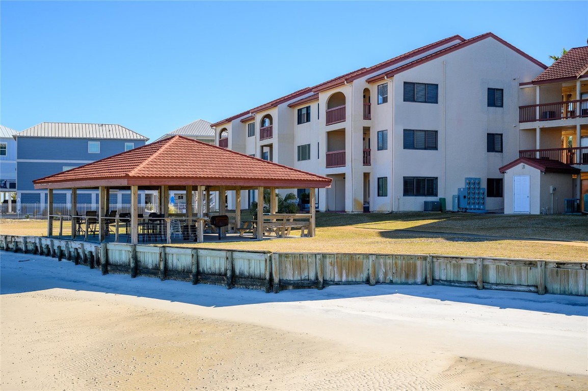 Sunset Harbor Palms - Residential