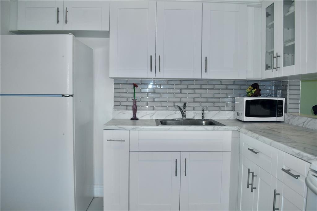 LAKE CLARKE GARDENS - Residential