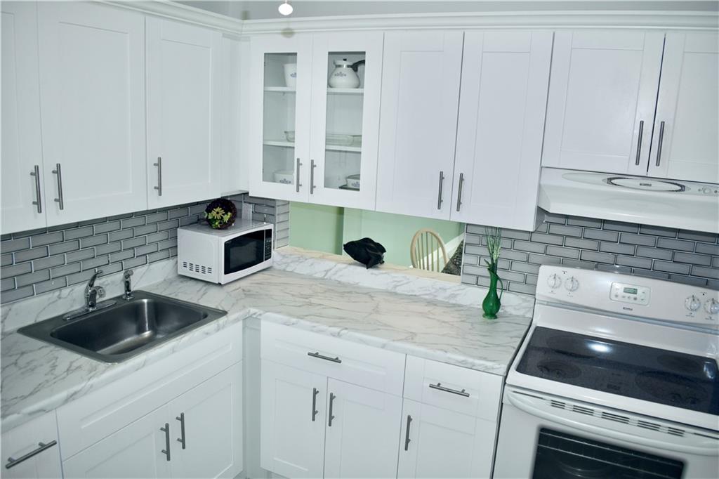 LAKE CLARKE GARDENS - Residential