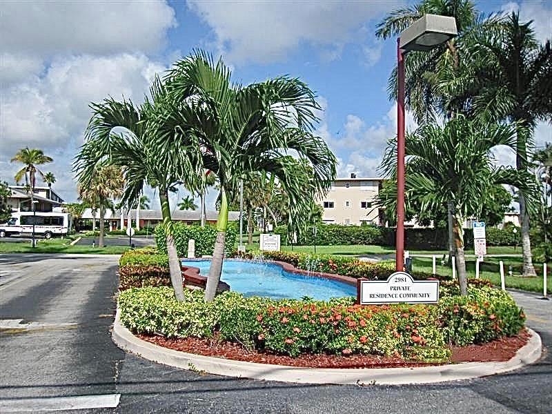 LAKE CLARKE GARDENS - Residential