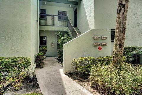 Condominium in Coconut Creek FL 3953 Carambola Cir Cir 4.jpg