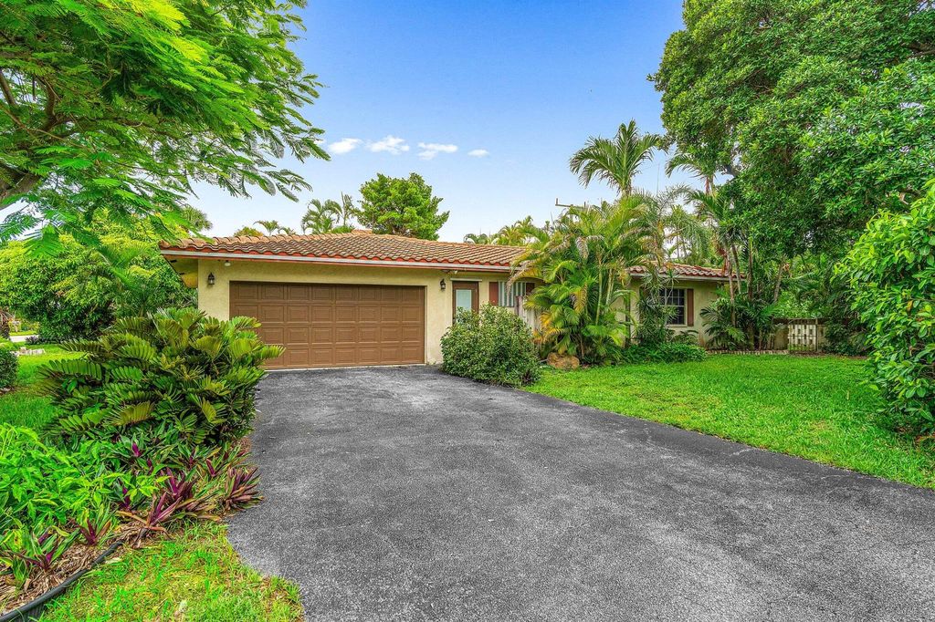 Photo of 706 Marble Way, Boca Raton, FL 33432 (MLS # R11108257)