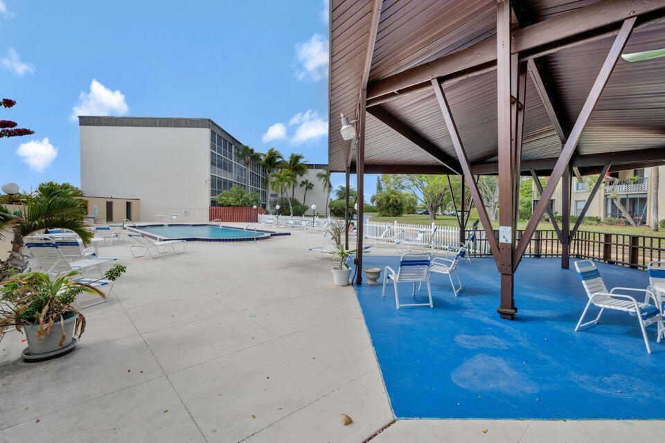 HIDDEN HARBOUR OF THE PALM BEACHES CONDO - Residential Lease