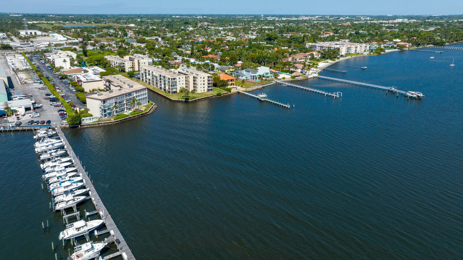 HIDDEN HARBOUR OF THE PALM BEACHES CONDO - Residential Lease