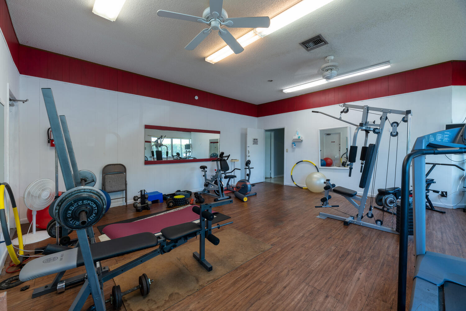 HIDDEN HARBOUR OF THE PALM BEACHES CONDO - Residential Lease