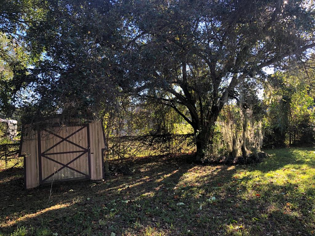 LAKEWOOD PARK UNIT 7 - Residential Lease