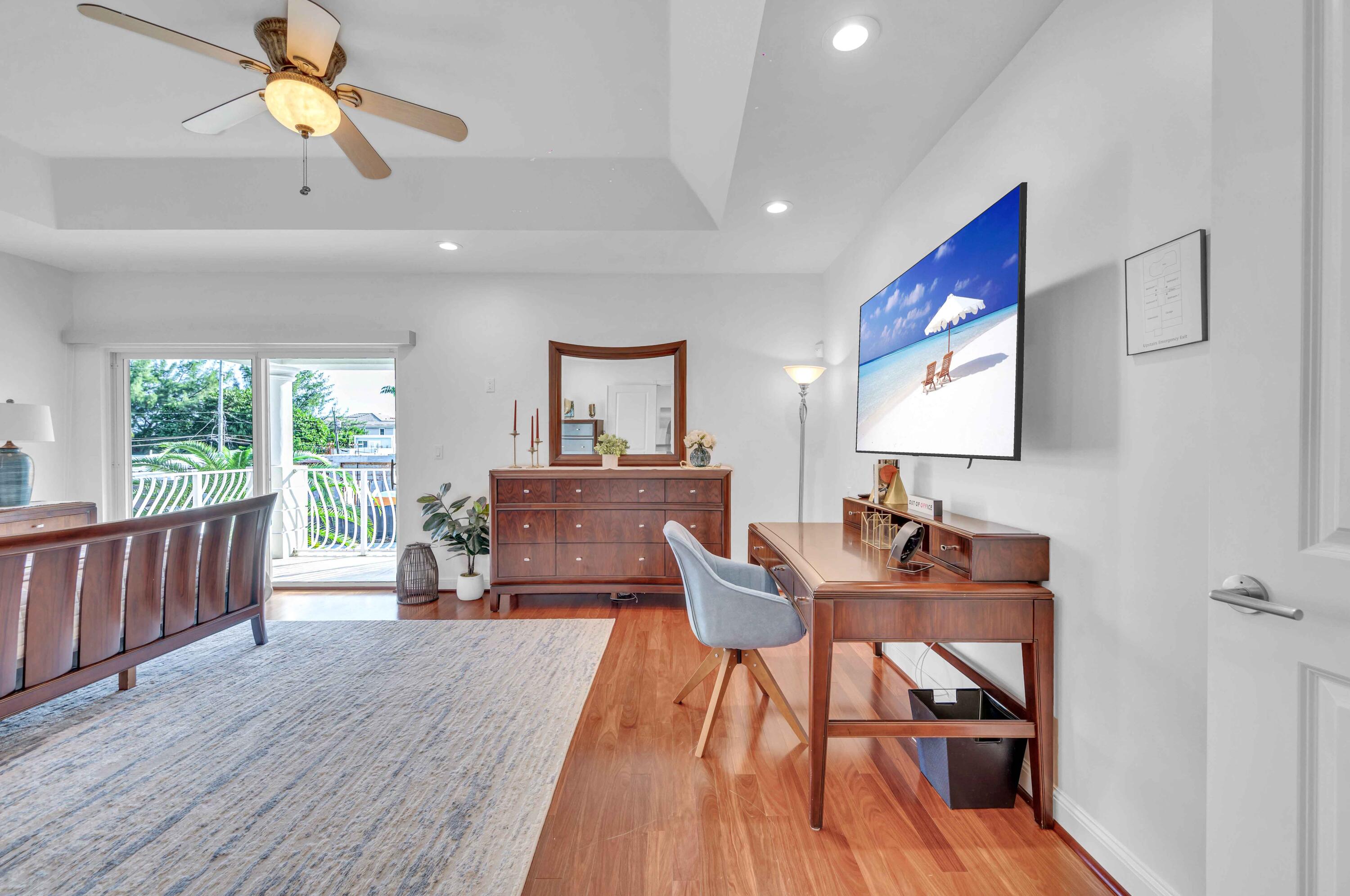 LAS OLAS BY THE SEA EXT - Residential