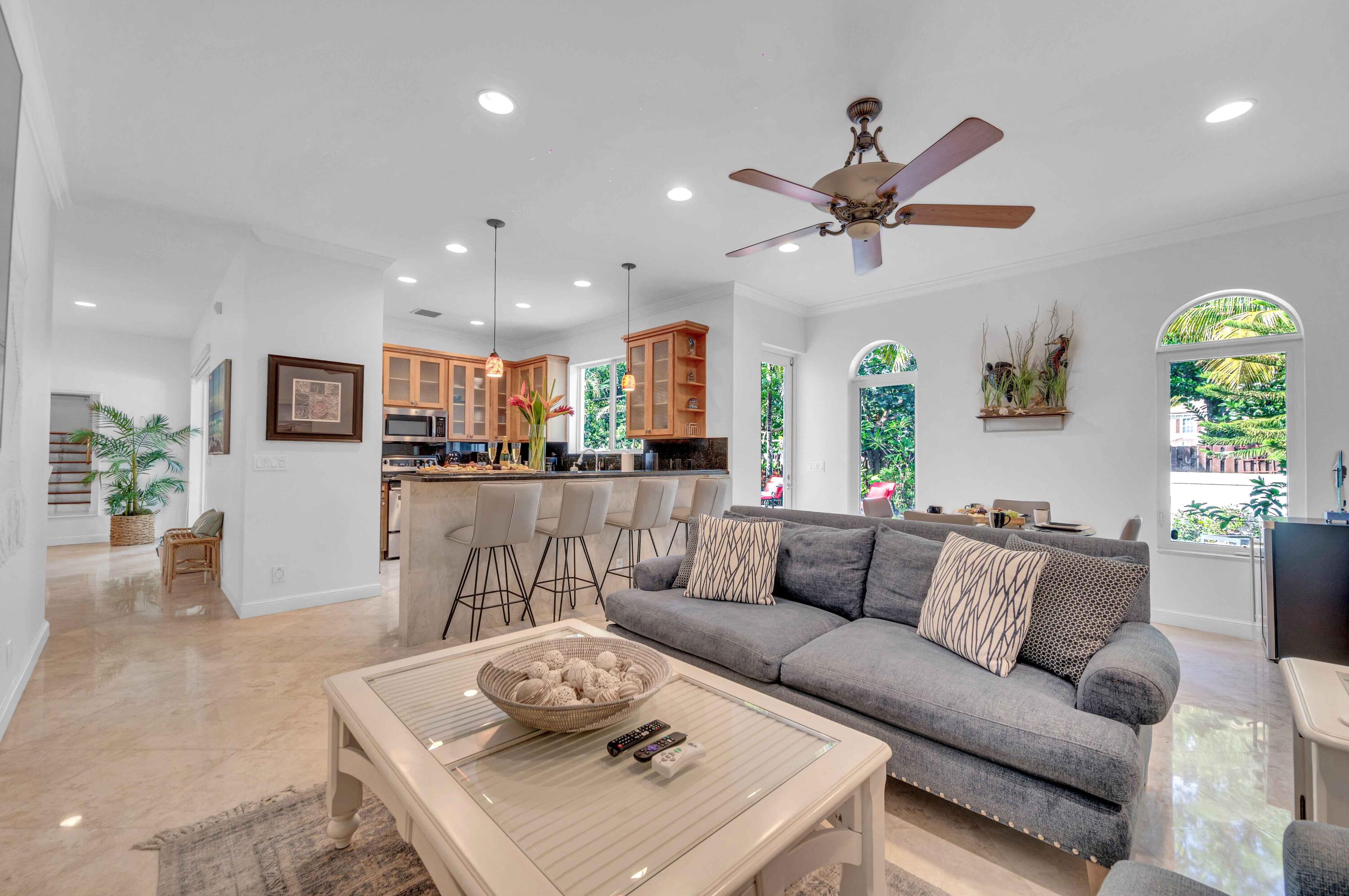 LAS OLAS BY THE SEA EXT - Residential